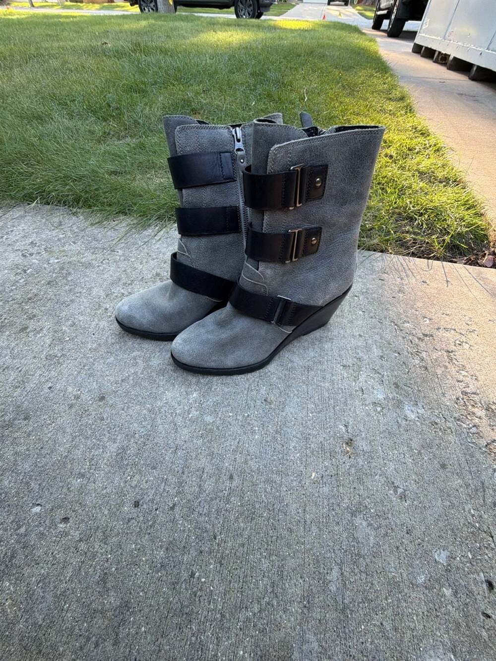 Sorel After Hours Wedge Moto Boots Size 9.5 Gray Suede